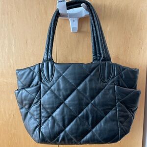 Banana Republic quilted black leather tote. Excellent condition!